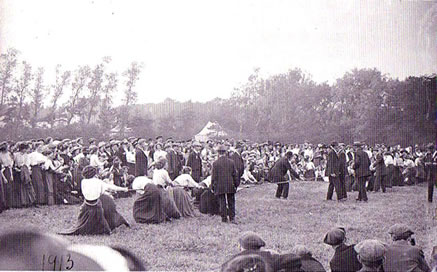 Bobbins and Threads - Tug of War 1913